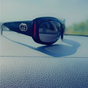 Gucci black sunglasses